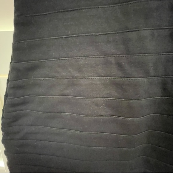 Express Black Bodycon Mini Dress V-Neck Sleeveless - Picture 2 of 5